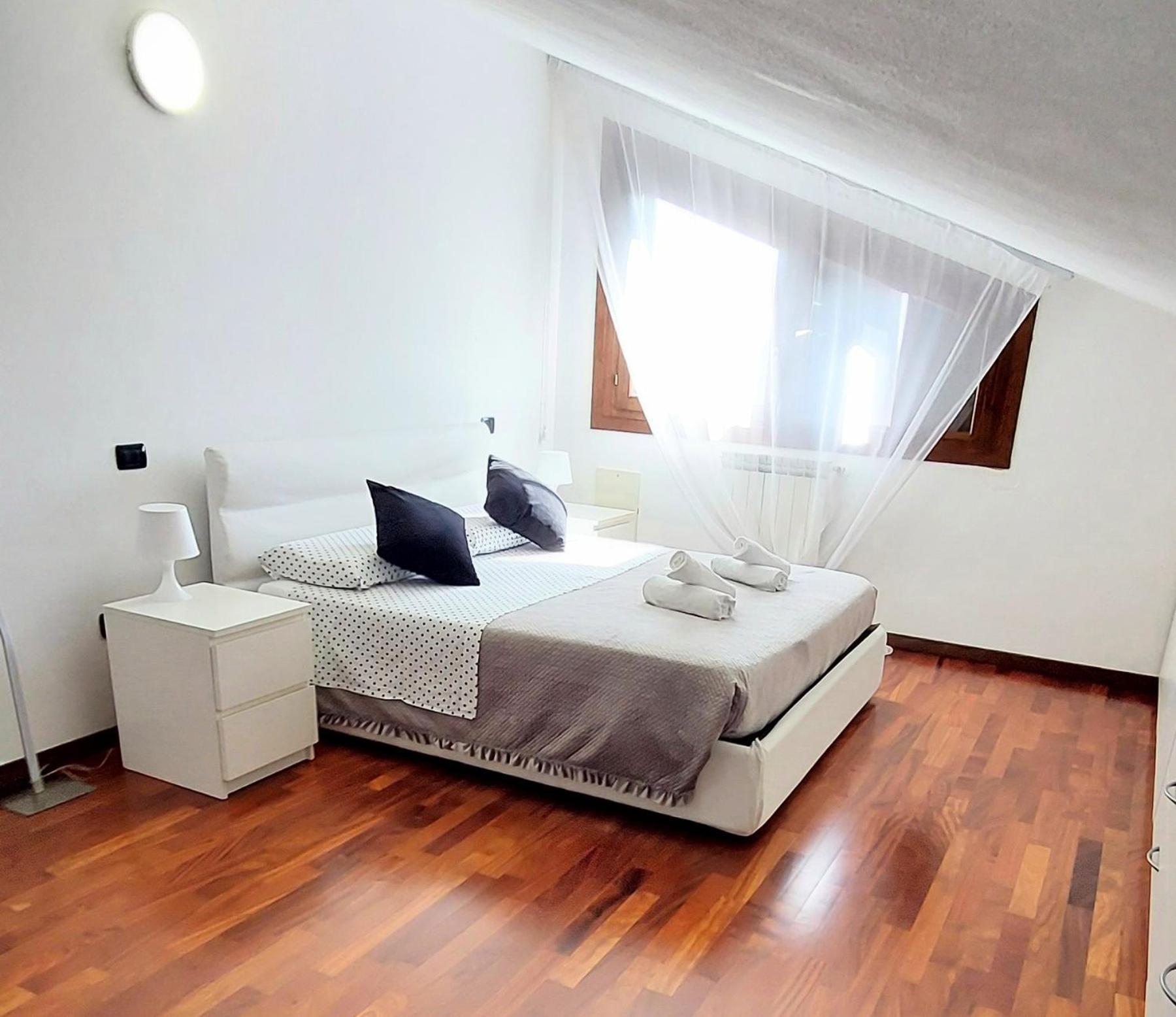 Casa Di Vika Apartment Volta Barozzo Luaran gambar